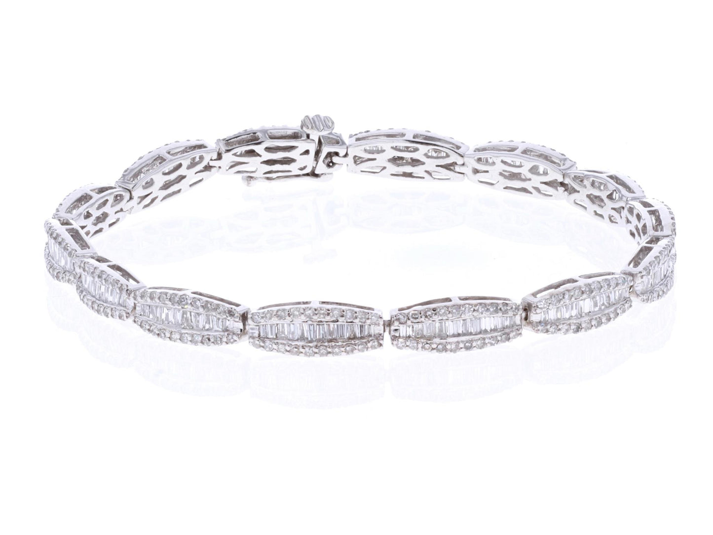 14KT White Gold 4.76ctw Diamond 7'' Estate Bracelet