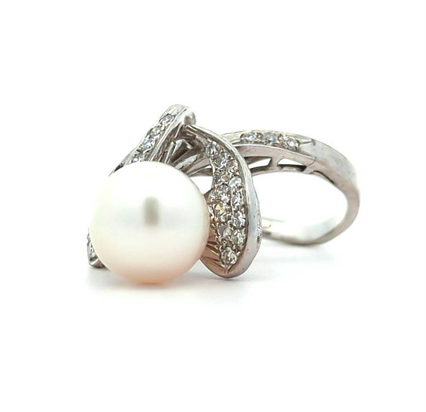 14KT White Gold Pearl and 0.60ctw Diamond Estate Ring