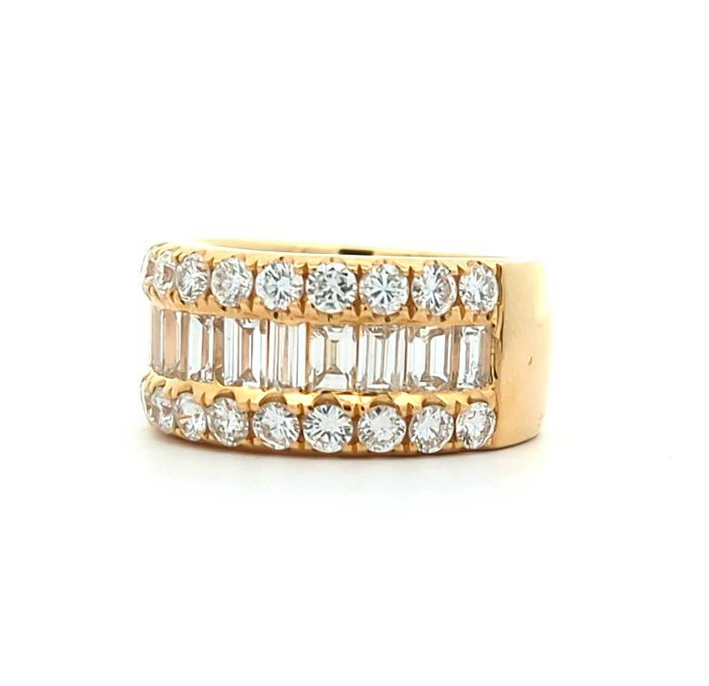 18KT Yellow Gold 3.24ctw Diamond Estate Band