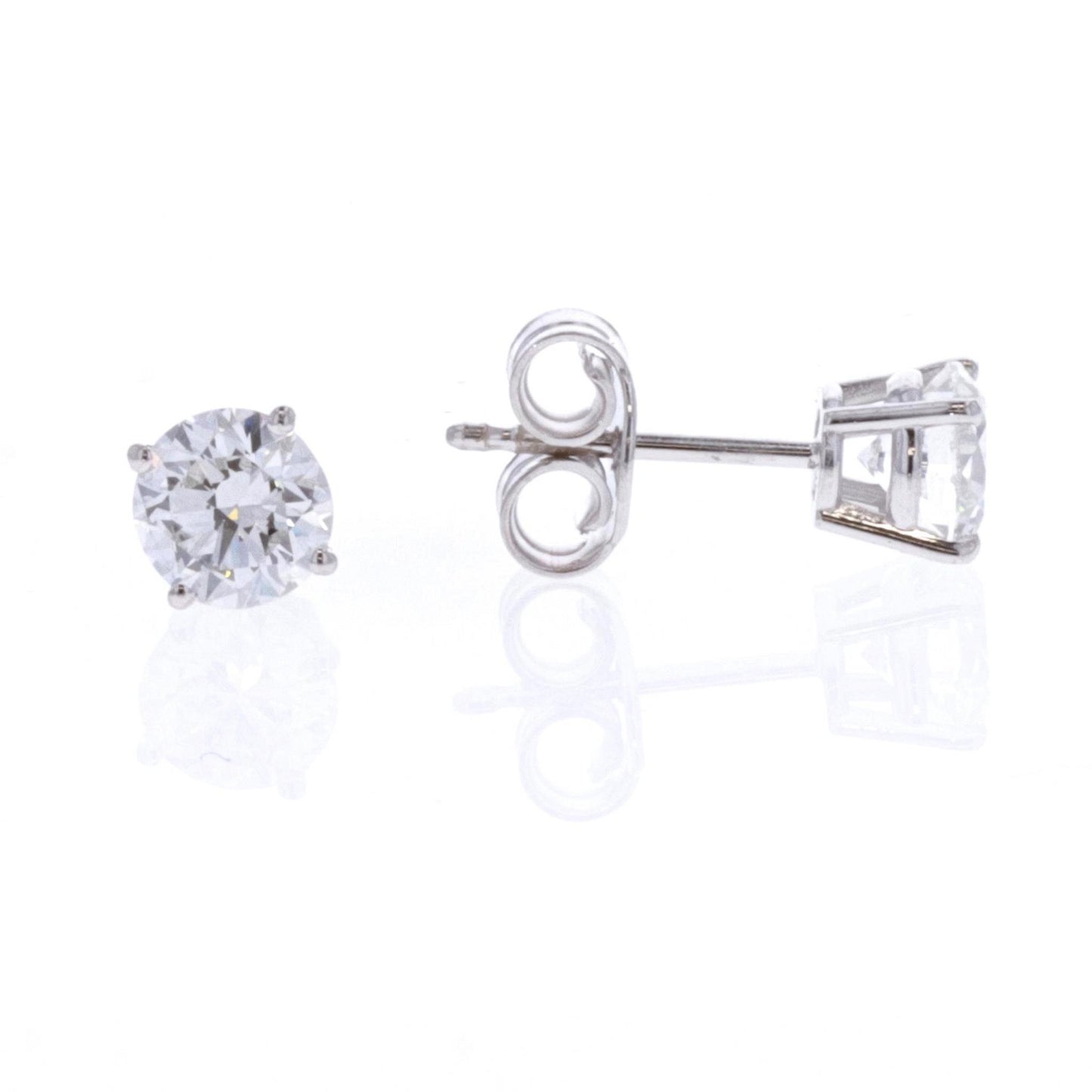 14KT White Gold 1.01ctw Diamond Stud Earrings