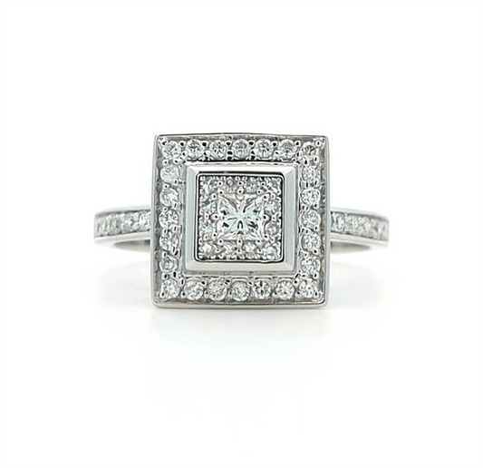 14KT White Gold 0.67ctw Diamond Estate Cluster Ring