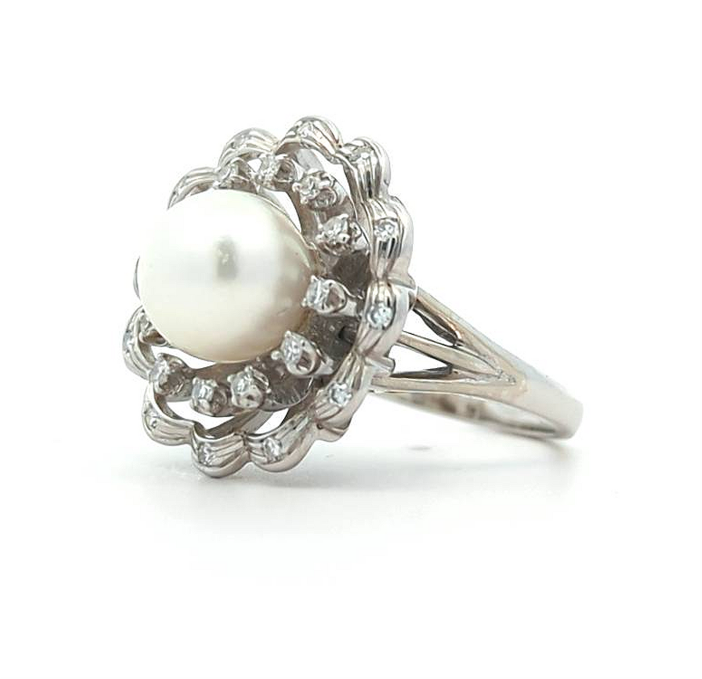 14KT White Gold Akoya Cultured Pearl Diamond Estate Cocktail Ring